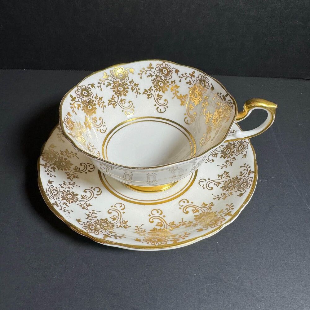 Paragon Fine Bone China Tea Cup Set, England [Item 840]
